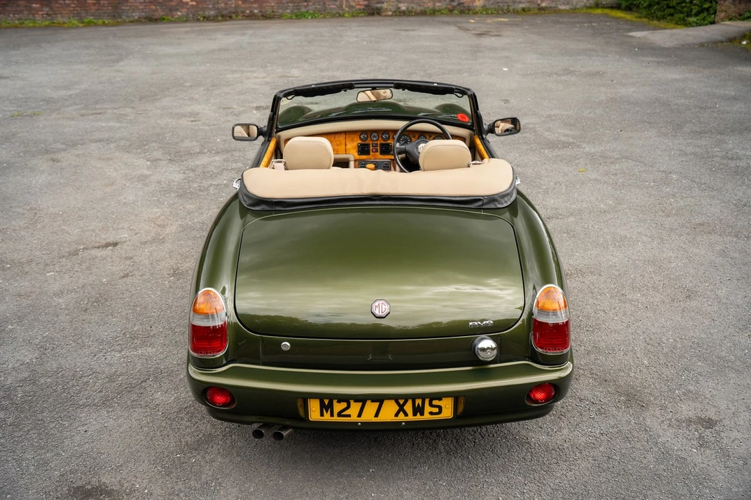 1995 MG RV8 - Image 17 of 30