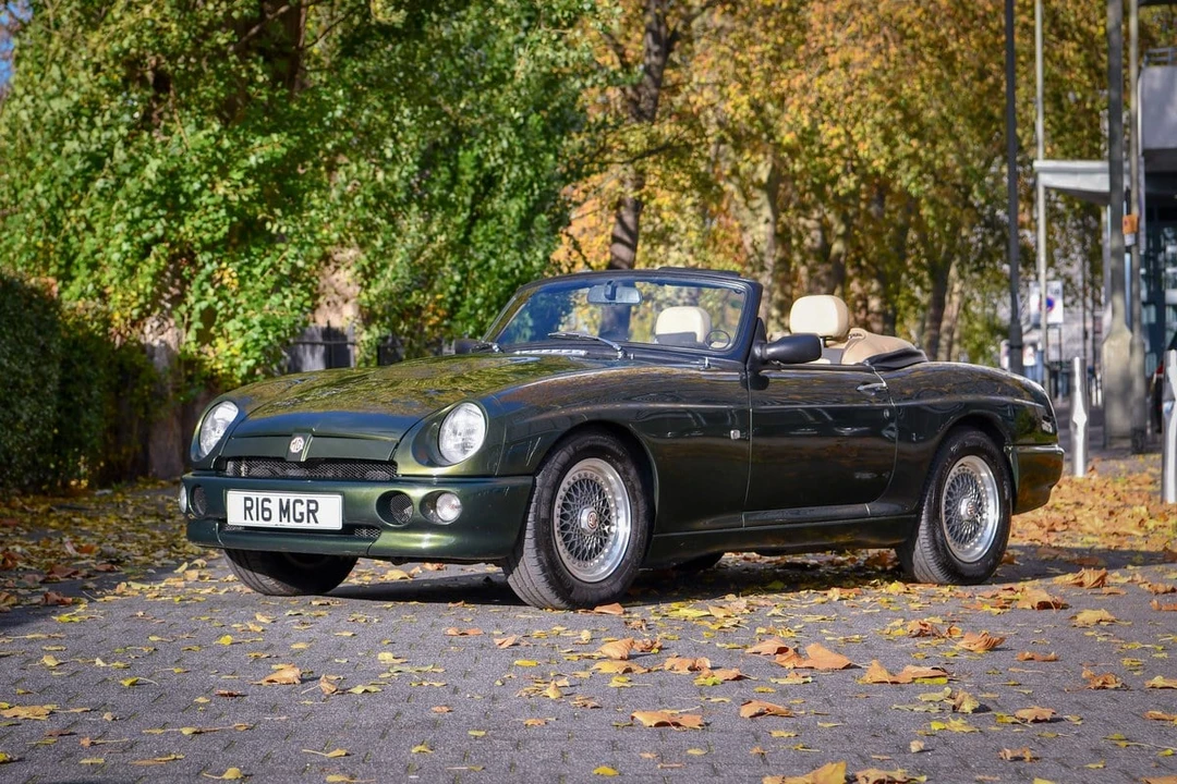 1994 MG RV8 - Image 10 of 30