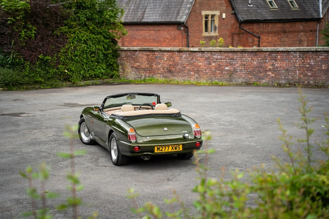 1995 MG RV8 - Image 10 of 30