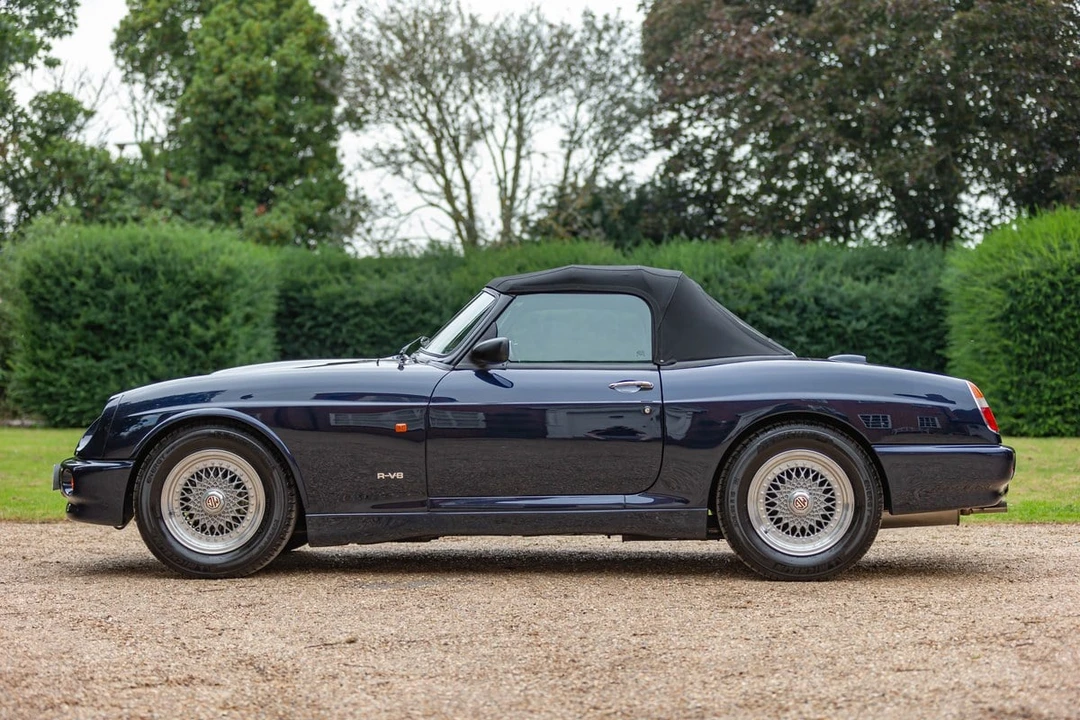 1995 MG RV8 - Image 22 of 30