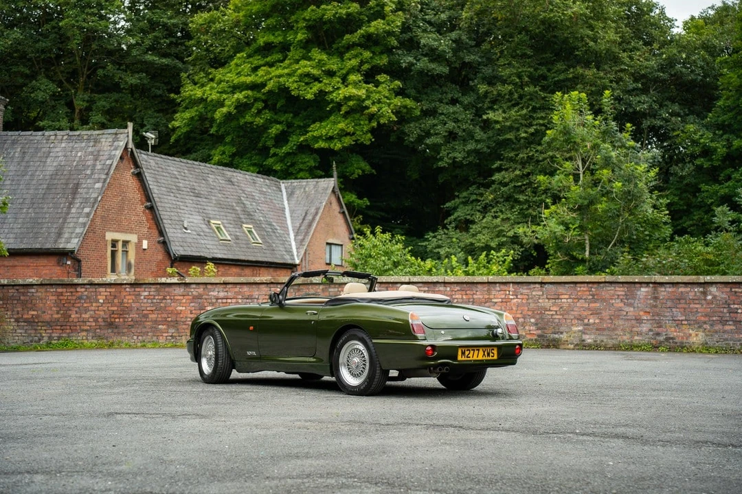 1995 MG RV8 - Image 8 of 30