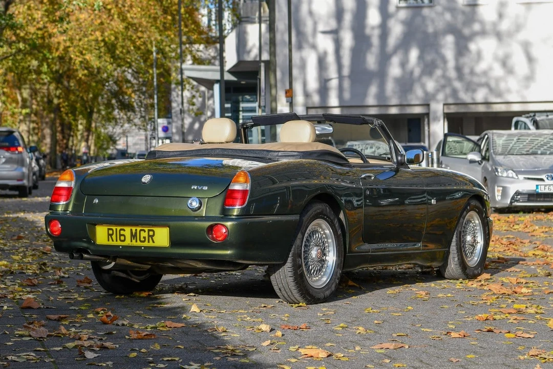 1994 MG RV8 - Image 12 of 30