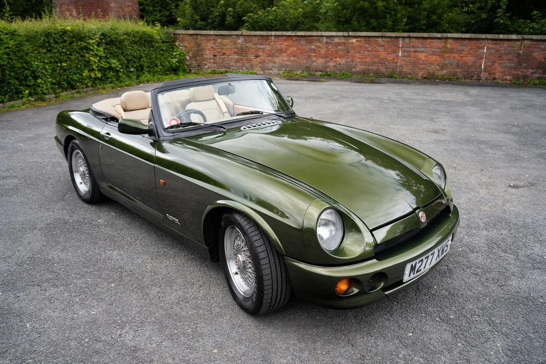 1995 MG RV8 - Image 6 of 30