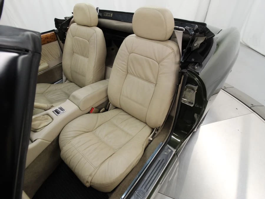 1995 MG RV8 - Image 27 of 31