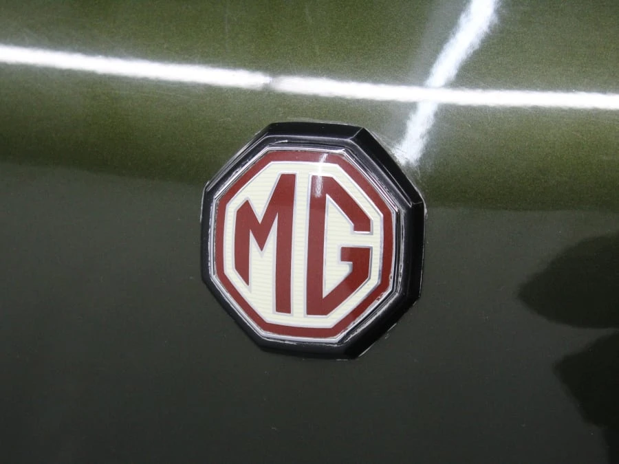 1995 MG RV8 - Image 15 of 31