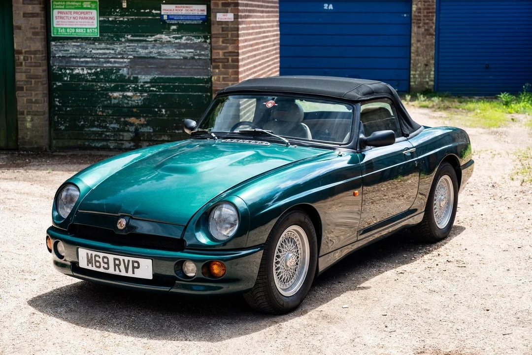 1995 MG RV8 - Image 22 of 31