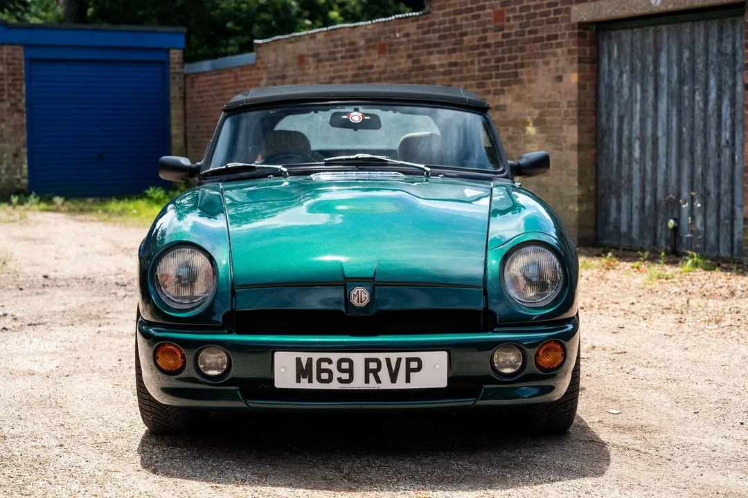 1995 MG RV8 - Image 20 of 31