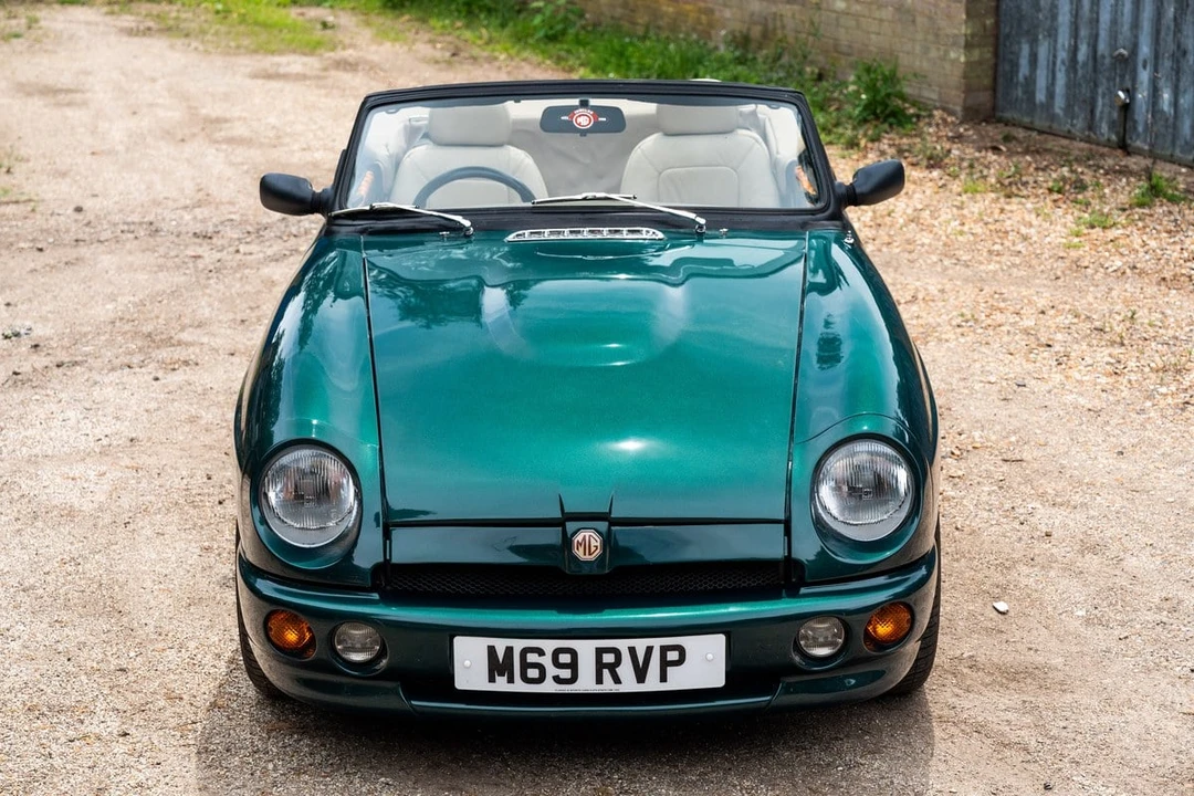 1995 MG RV8 - Image 5 of 31