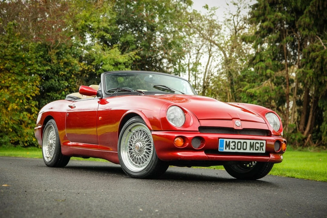 1995 MG RV8 - Image 3 of 30