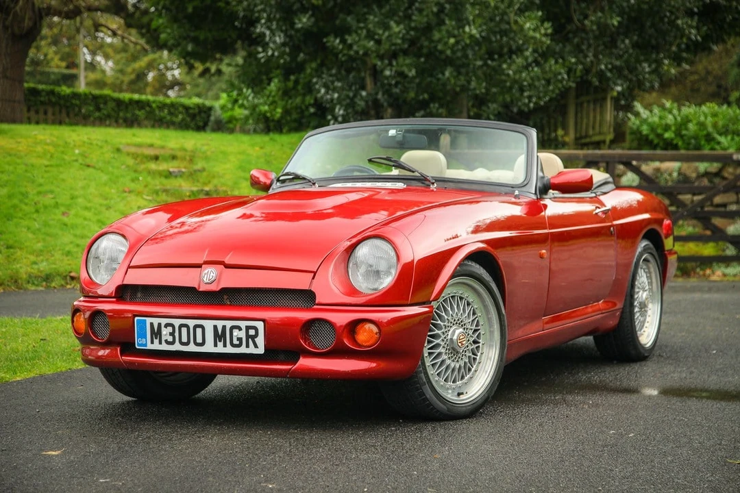 1995 MG RV8 - Image 7 of 30