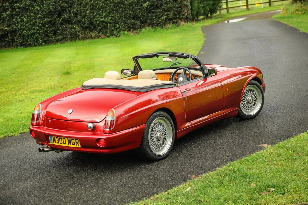 1995 MG RV8 - Image 8 of 30
