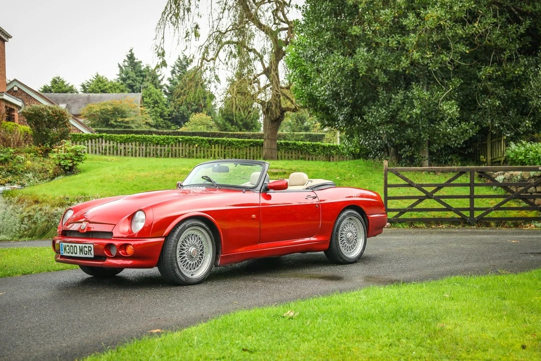 1995 MG RV8 - Image 5 of 30