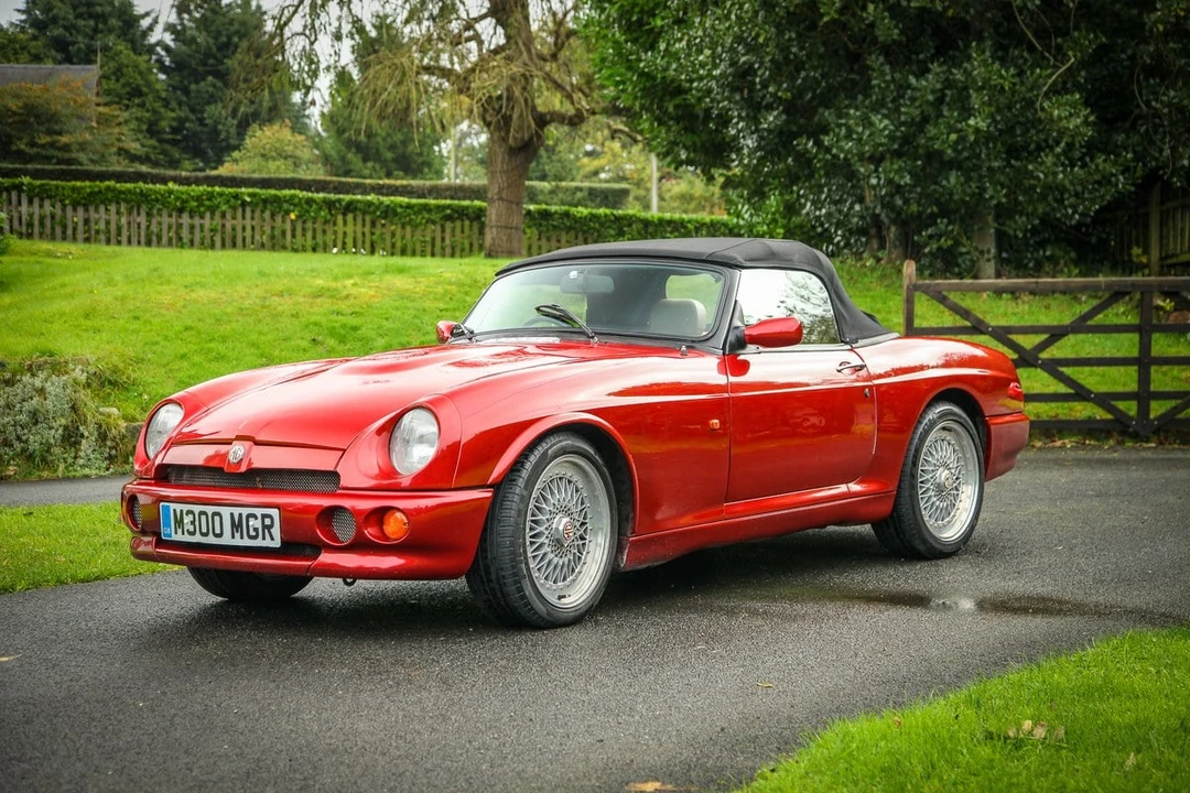1995 MG RV8 - Image 15 of 30