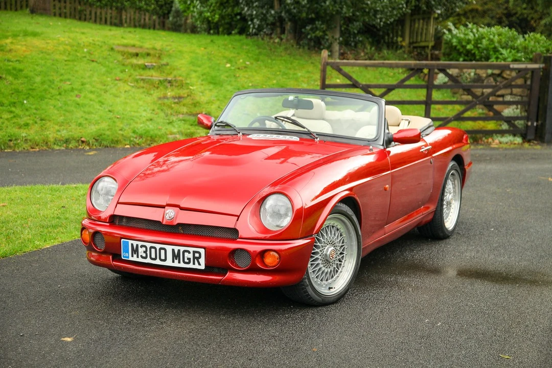 1995 MG RV8 - Image 2 of 30