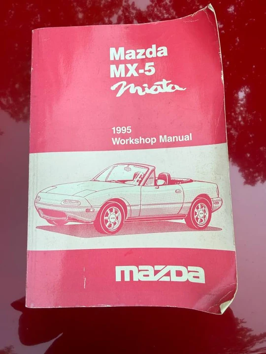 1995 Mazda NA MX-5 Miata - Image 11 of 15