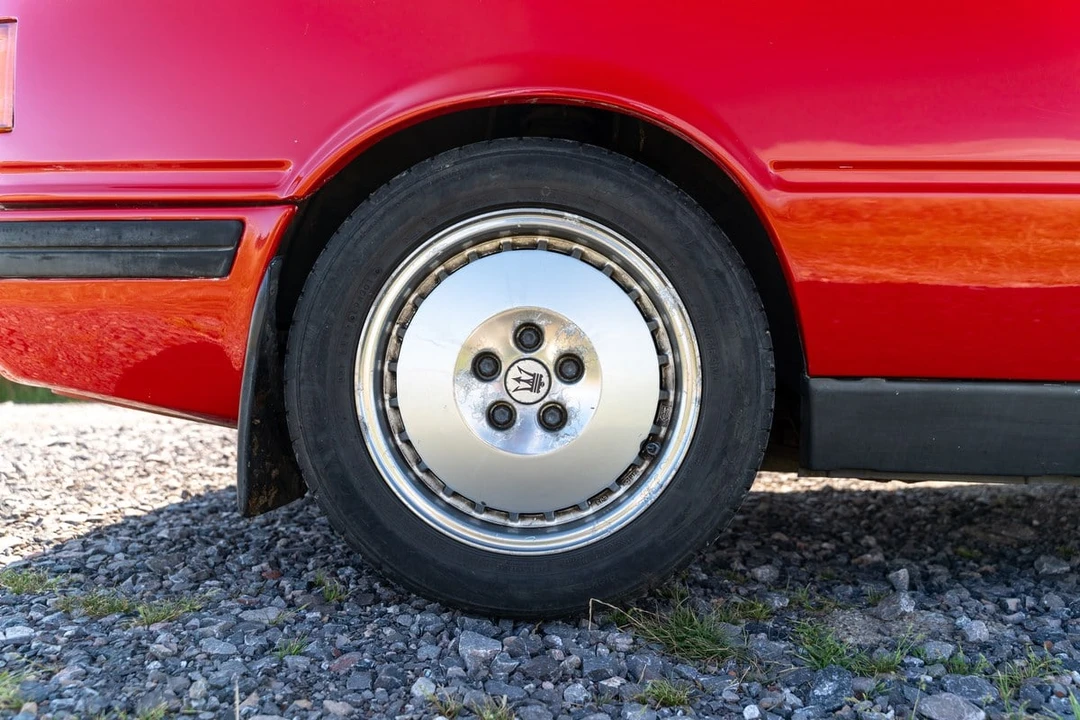 1995 Maserati Biturbo & 222 - Image 22 of 30