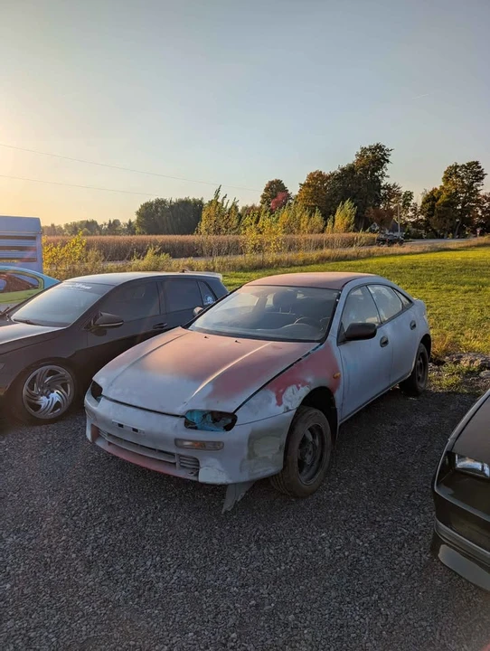 1995 Mazda Lantis - Image 5 of 9