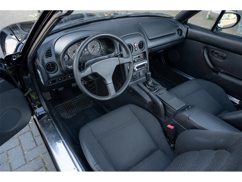 1995 Mazda Mazda 5 - Image 6 of 11