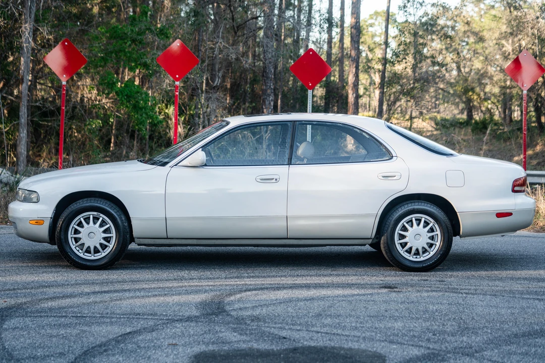 1995 Mazda HD 929 - Image 11 of 31