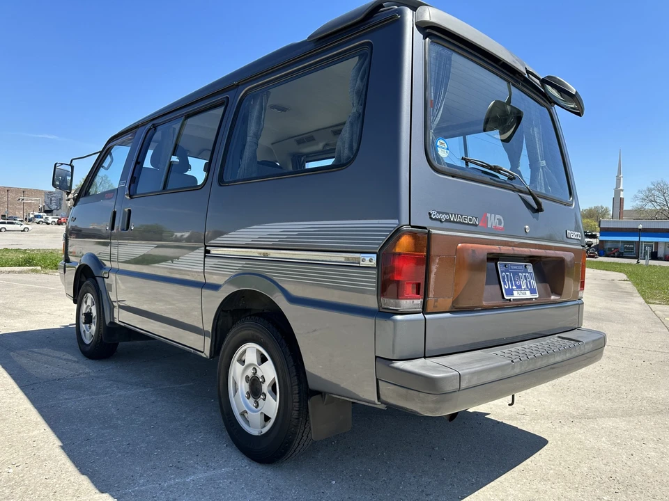 1995 Mazda Bongo 3rd Gen - Image 13 of 31