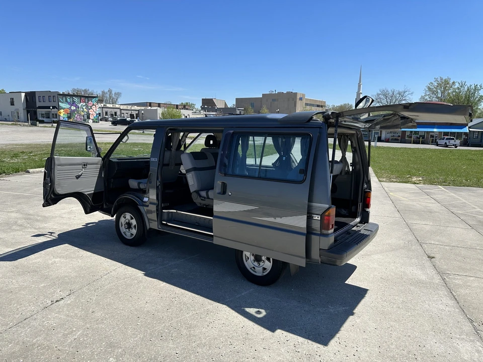 1995 Mazda Bongo 3rd Gen - Image 28 of 31