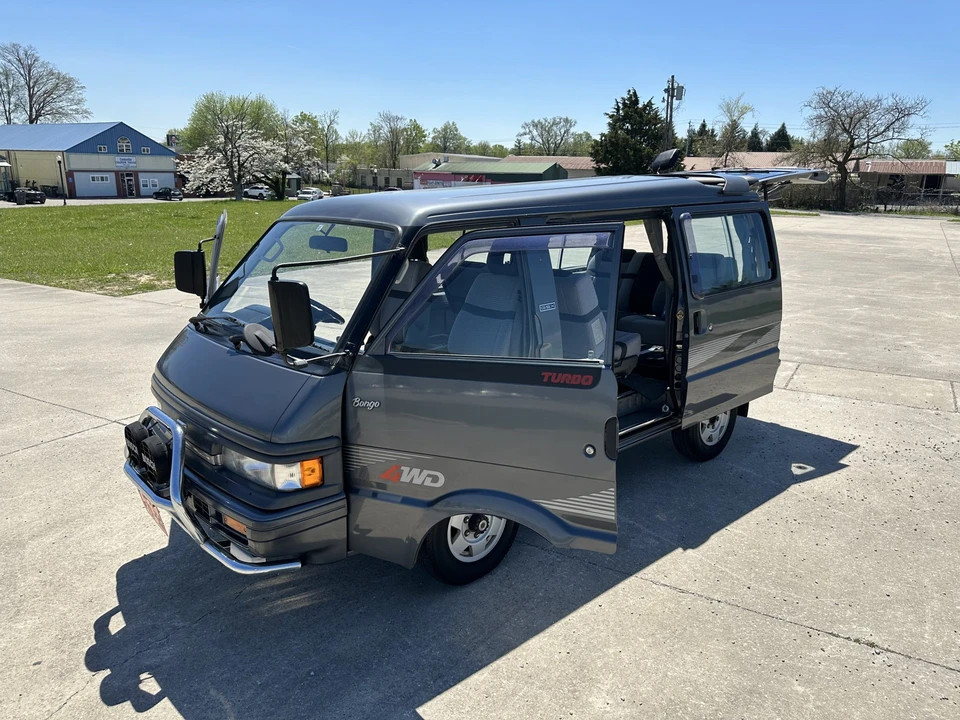 1995 Mazda Bongo 3rd Gen - Image 25 of 31