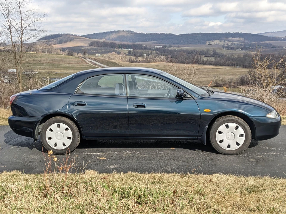 1995 Mazda Lantis - Image 14 of 31