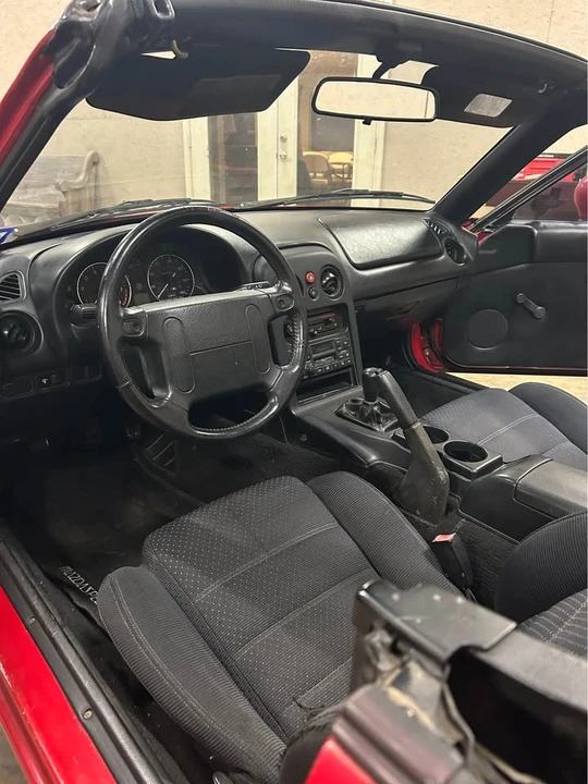 1995 Mazda NA MX-5 Miata - Image 8 of 18