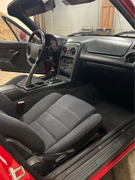 1995 Mazda NA MX-5 Miata - Image 10 of 18