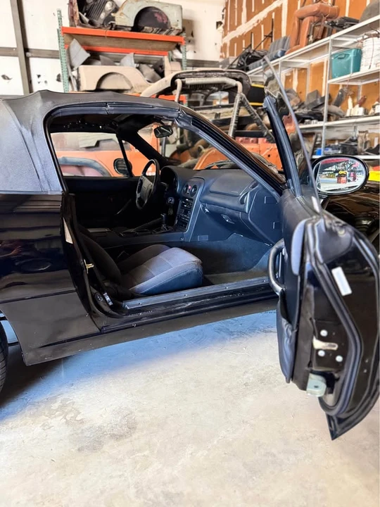 1995 Mazda NA MX-5 Miata - Image 4 of 9