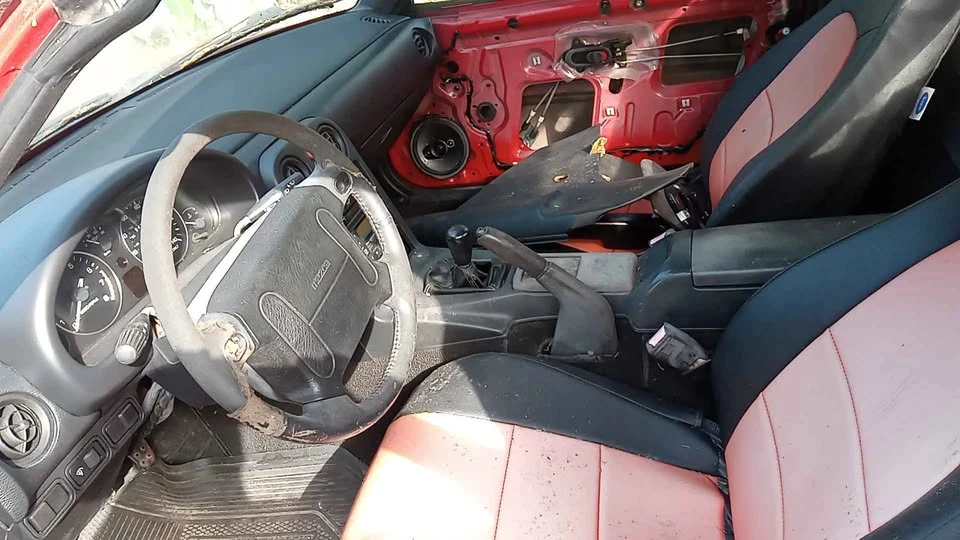 1995 Mazda NA MX-5 Miata - Image 7 of 8