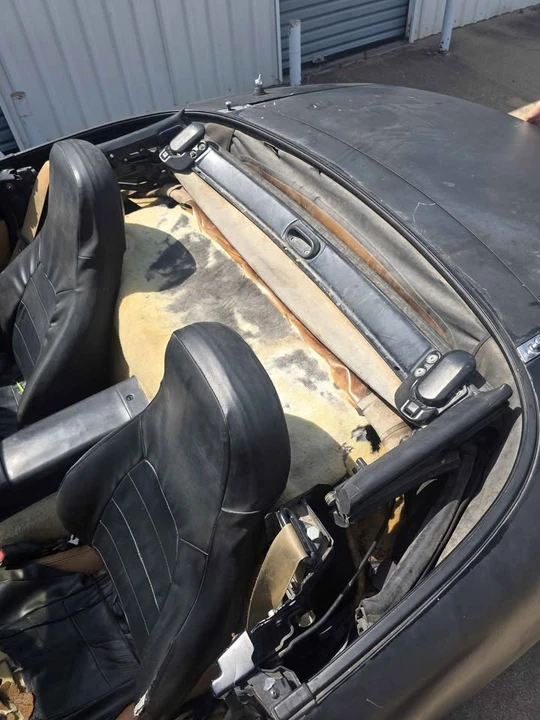 1995 Mazda NA MX-5 Miata - Image 11 of 19