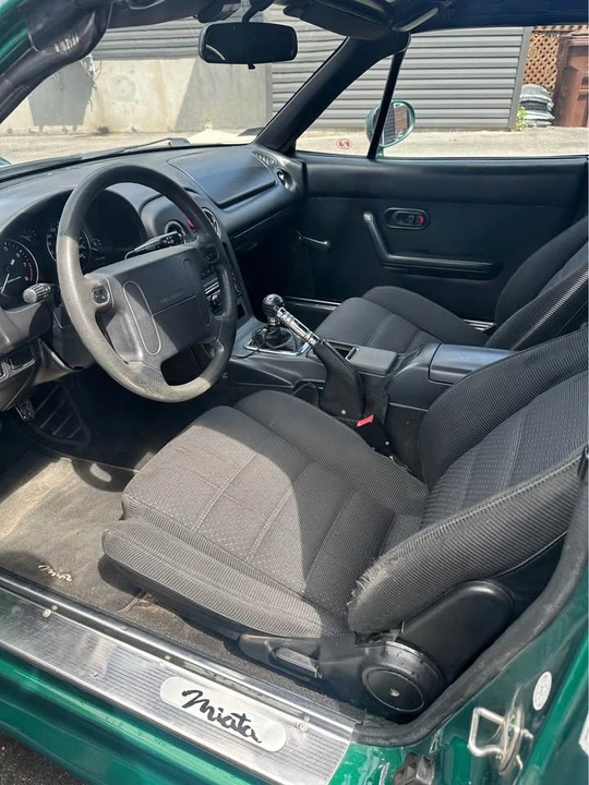 1995 Mazda NA MX-5 Miata - Image 10 of 12