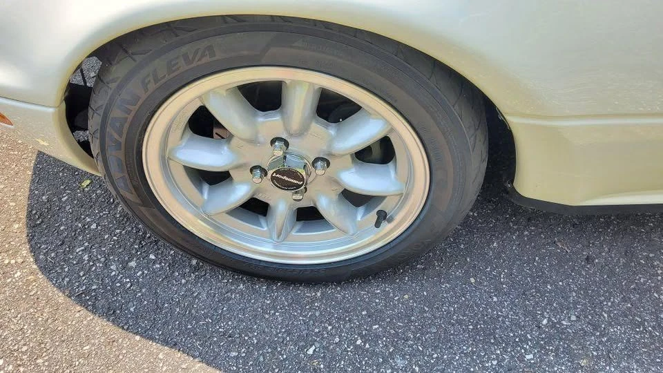 1995 Mazda NA MX-5 Miata - Image 8 of 10