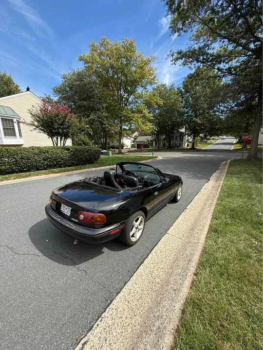 1995 Mazda NA MX-5 Miata - Image 5 of 12