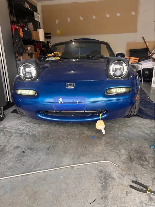 1995 Mazda NA MX-5 Miata - Image 2 of 15