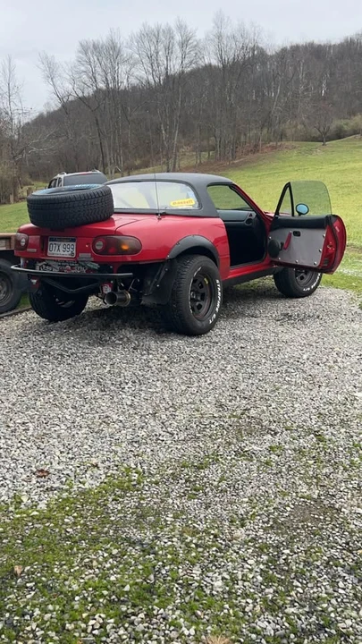 1995 Mazda NA MX-5 Miata - Image 2 of 4