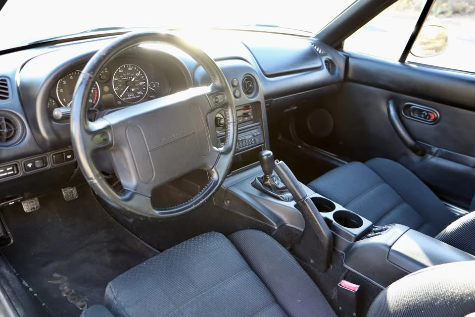 1995 Mazda NA MX-5 Miata - Image 10 of 15