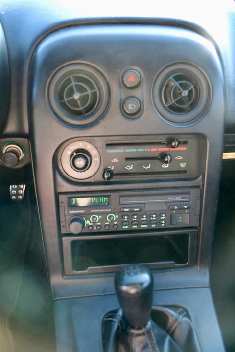 1995 Mazda NA MX-5 Miata - Image 11 of 15