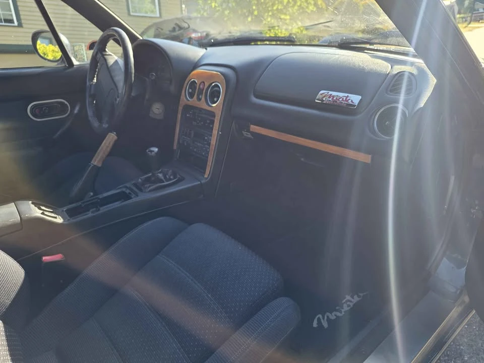 1995 Mazda NA MX-5 Miata - Image 14 of 20