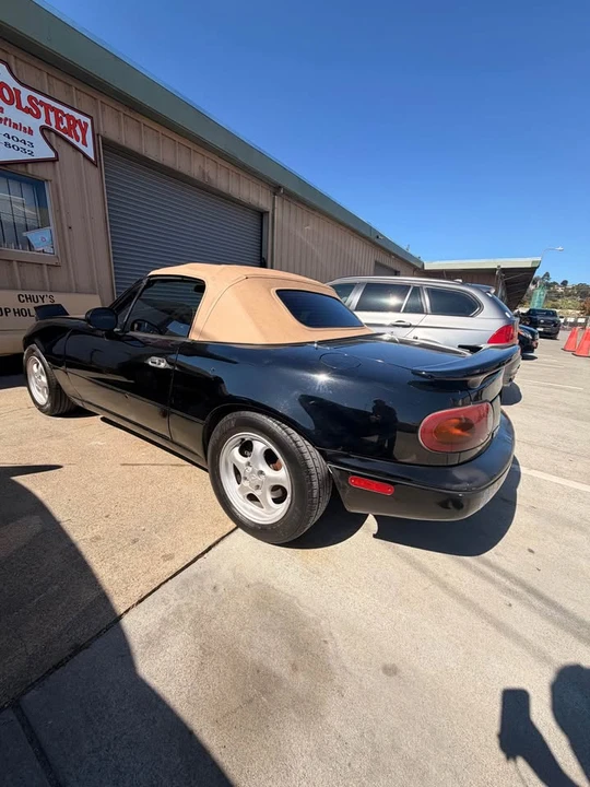 1995 Mazda NA MX-5 Miata - Image 4 of 11