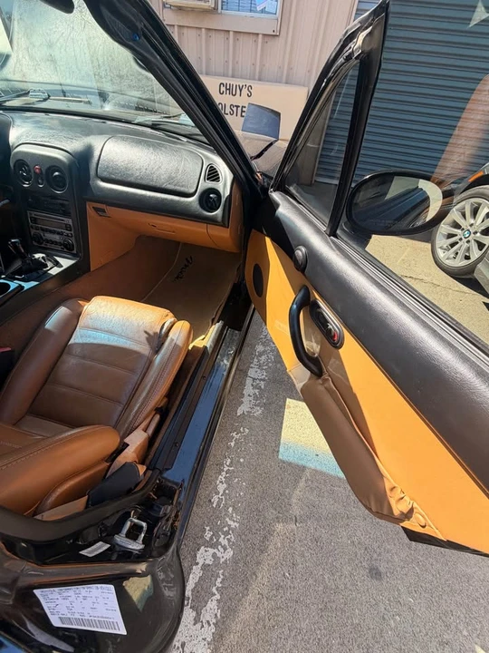 1995 Mazda NA MX-5 Miata - Image 9 of 11