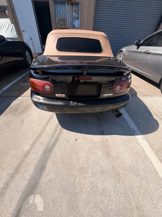 1995 Mazda NA MX-5 Miata - Image 11 of 11