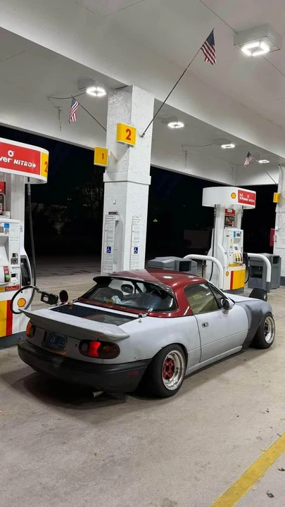 1995 Mazda NA MX-5 Miata - Image 2 of 9