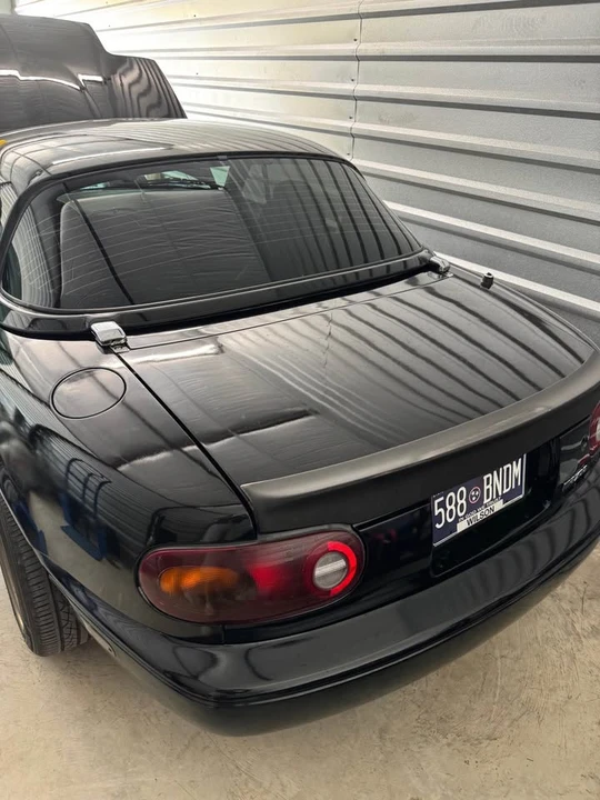 1995 Mazda NA MX-5 Miata - Image 11 of 17