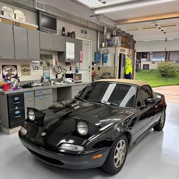 1995 Mazda MX-5 Miata Convertible