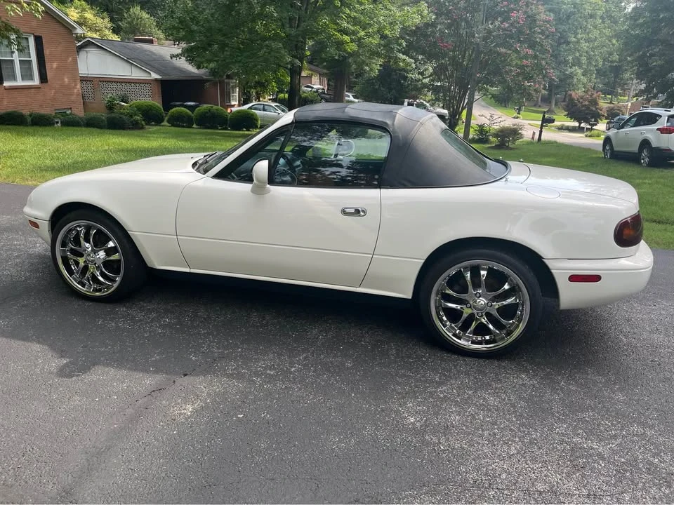 1995 Mazda NA MX-5 Miata - Image 2 of 6