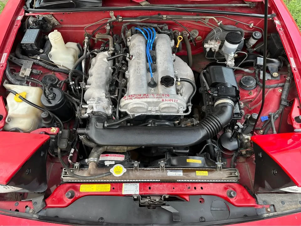 1995 Mazda NA MX-5 Miata - Image 5 of 8