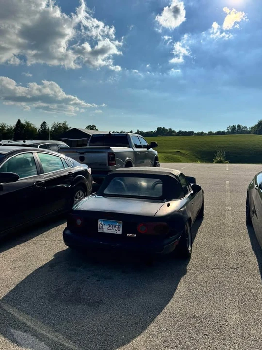 1995 Mazda NA MX-5 Miata - Image 4 of 8