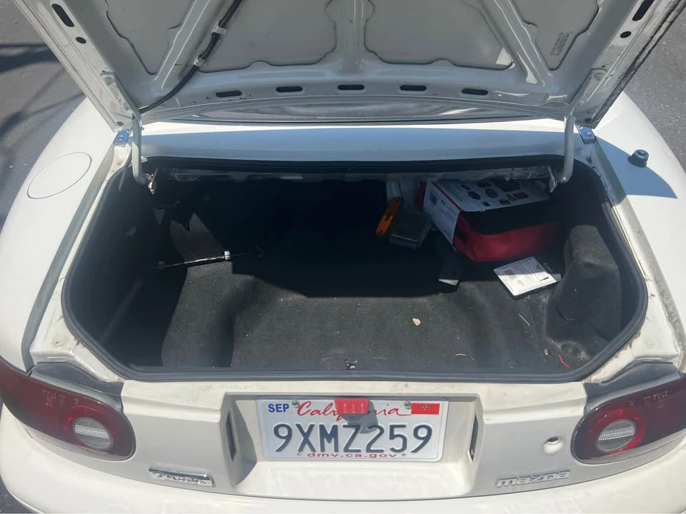 1995 Mazda NA MX-5 Miata - Image 11 of 20
